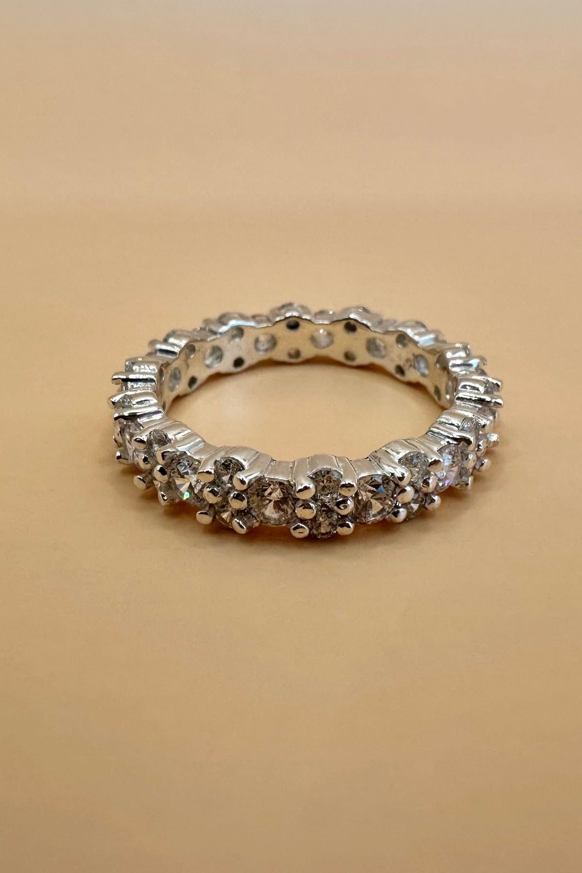 Ring mit Zirkonia