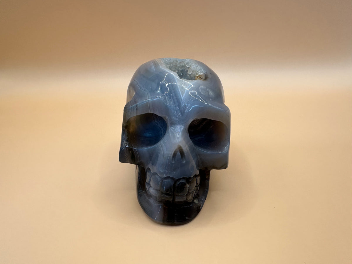 Totenkopf aus Achat
