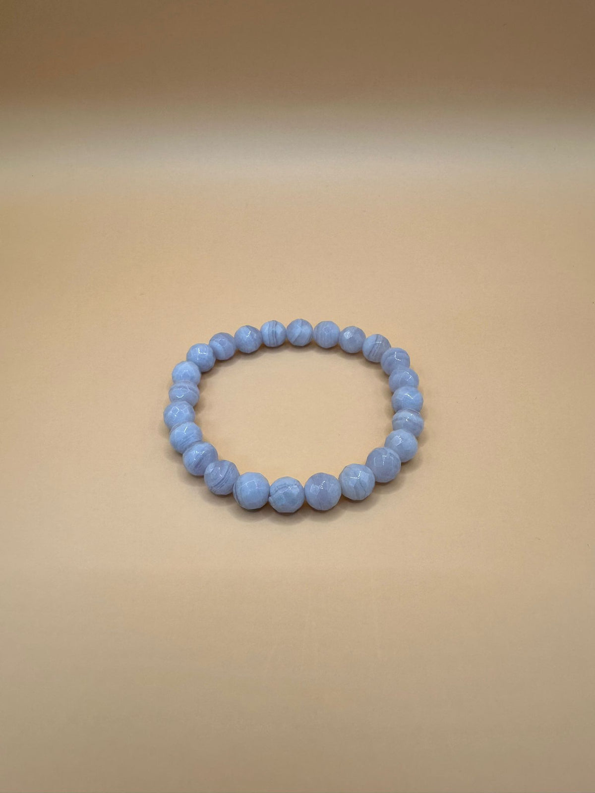 ARMBAND CHALCEDON FACETTIERT (8mm)