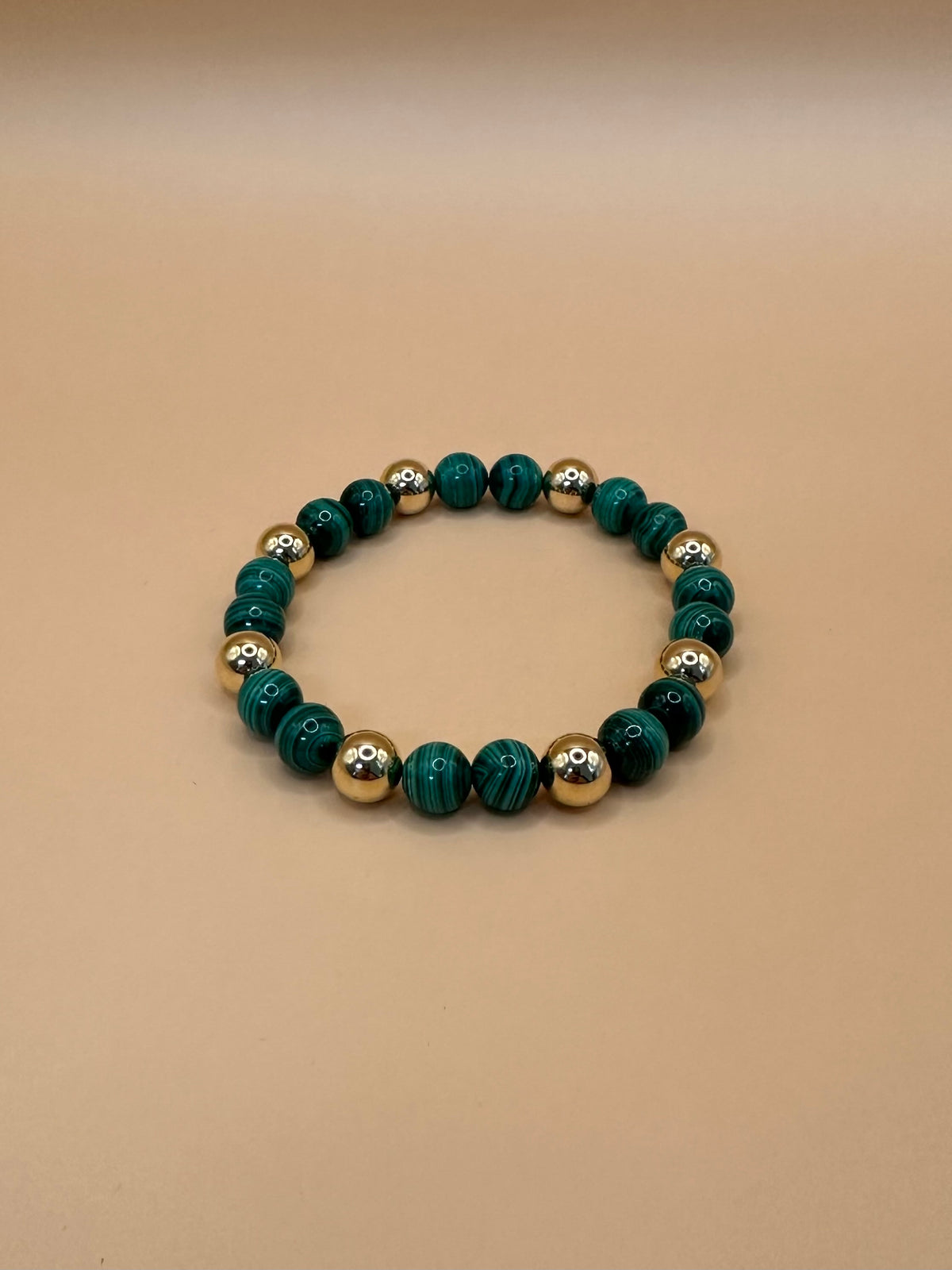 ARMBAND MALACHIT MIT 9k GOLD (8mm)